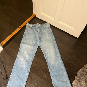 Just junkies baggy jeans  - Just junkies baggy jeans som är i bra skick! Storlek 30/32