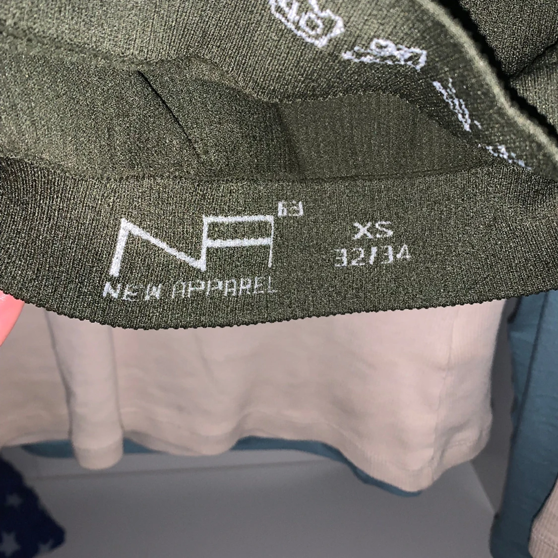 Kroppad träningströja - 90