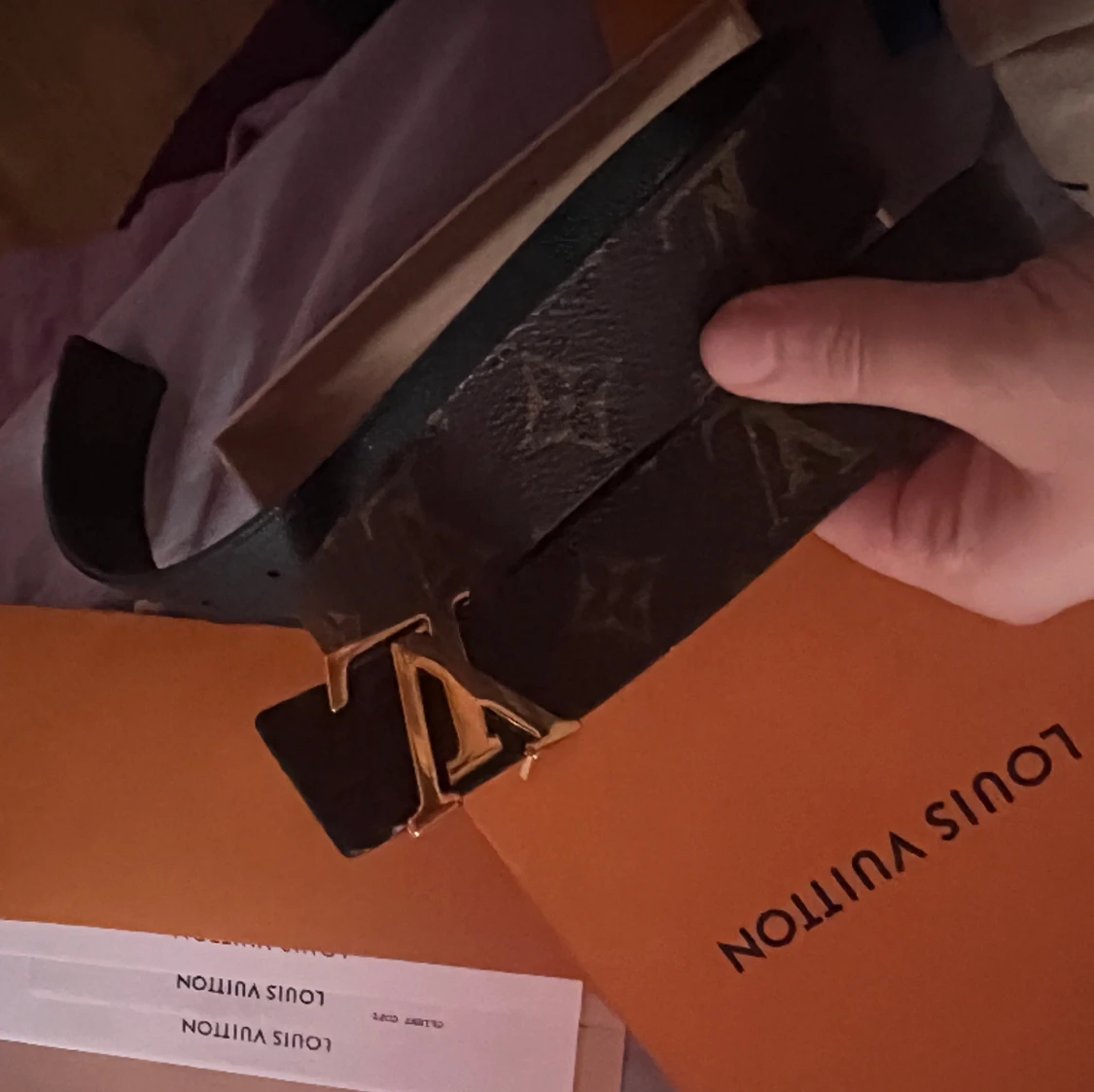 Louis Vuitton bälte  - 90