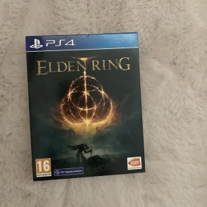 Elden Ring ps4 - Säljer spelet Elden Ring. Spelat fåtal gånger.  Till ps4.