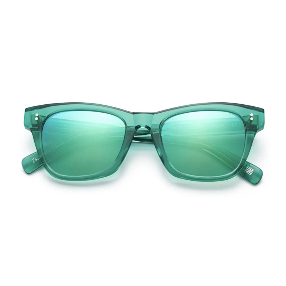 Chimi solglasögon i modell #007 Säljer endast solglasögonen (har tappat bort boxen) Nypris: ca 1200kr. Accessoarer.