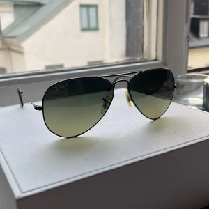 RayBan solglasögon - Pilotglasögon från Rayban