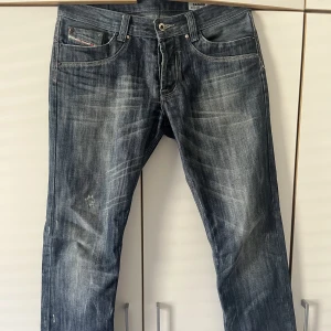 Diesel jeans - Diesel jeans i storlek W32L32
