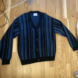 Kofta  - As snygg kofta köpte för 799 aldrig andvänd. 