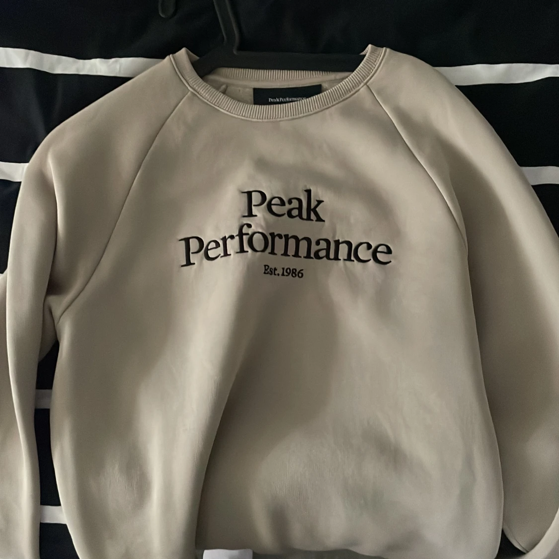 Peak performance tröja