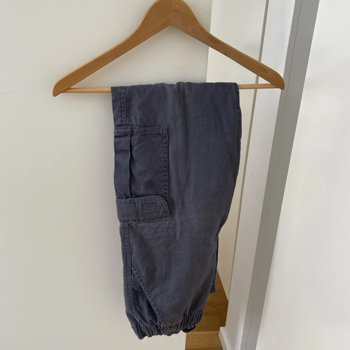 Gråa cargopants - 91