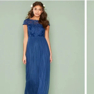 Balklänning - Superfin balklänning ifrån Vila. Aldrig använd, storlek M 😍