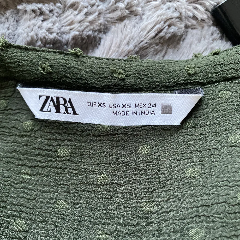 Jätte fin grön blus från Zara. Blusar.