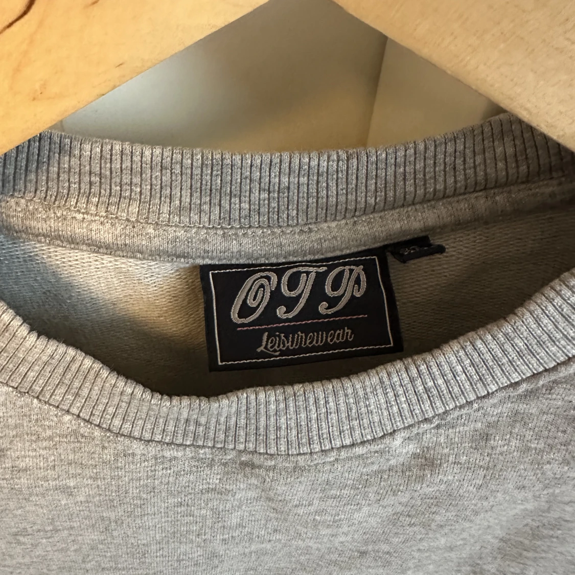 Grå sweatshirt  - 90