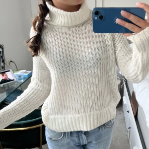 Stickad!  - Perfekt tröja till hösten!!