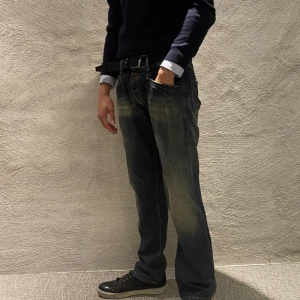 Replay jeans - Säljer nu dessa feta replay jeans, storlek W31 L34. Modellen är 184cm och väger 69kg
