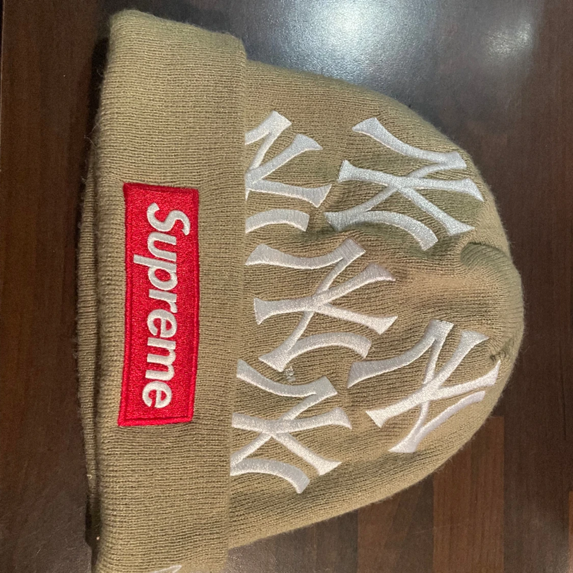 Supreme x yankees mössa