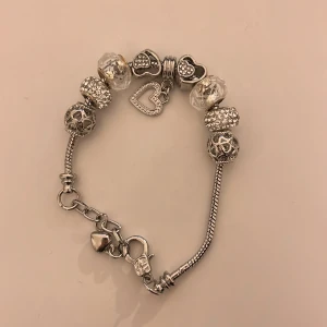Armband  - Pandora liknande armband. Silver