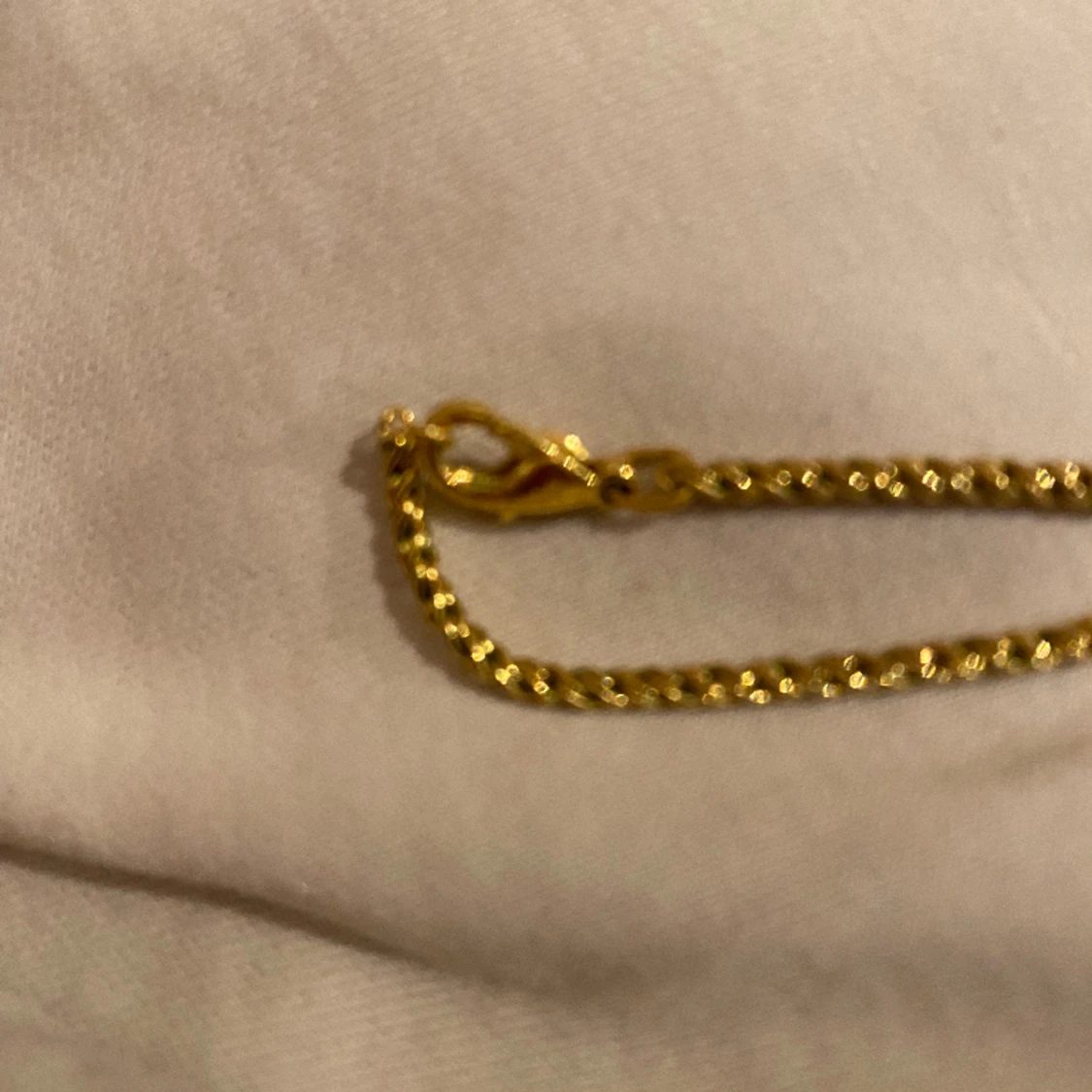 Guld färgat halsband - 91