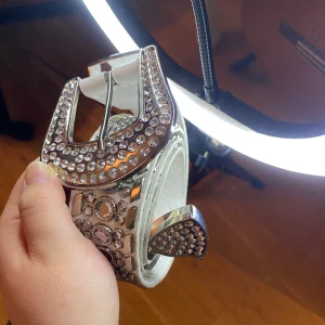 Bälte  - Jätte fin bälte :)