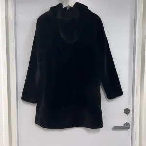 Fuskpälsjacka - Använt skick.