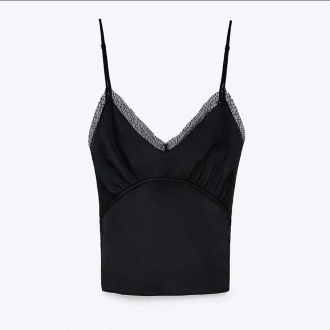 Svart satin linne med spets🖤 - 90