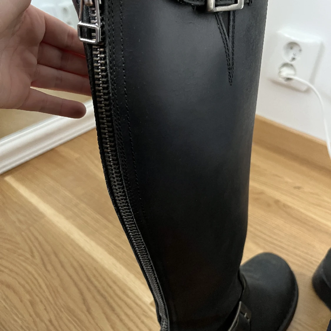 Höga stövlar från Johnny Bulls.  - 90