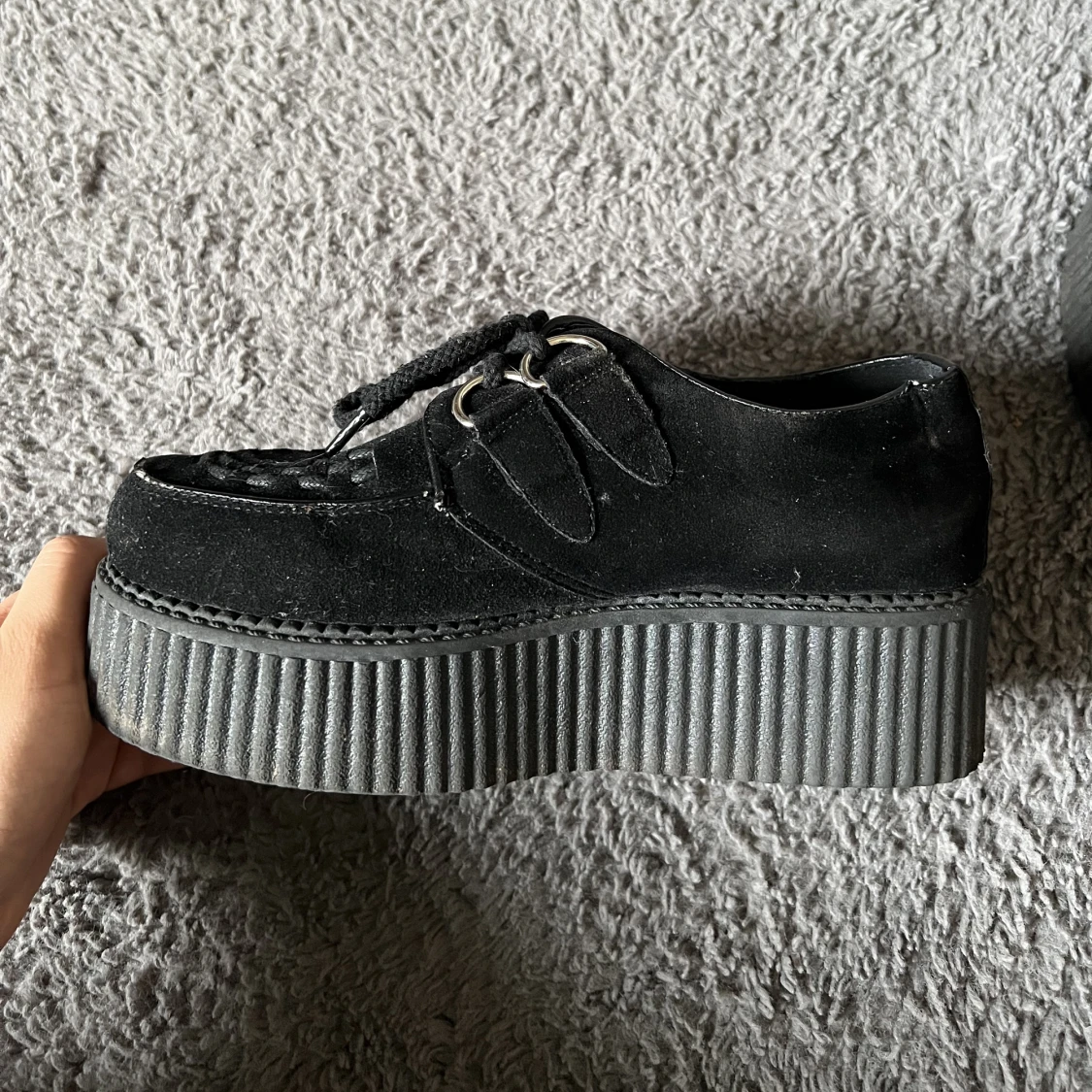 Svarta platform skor - 91