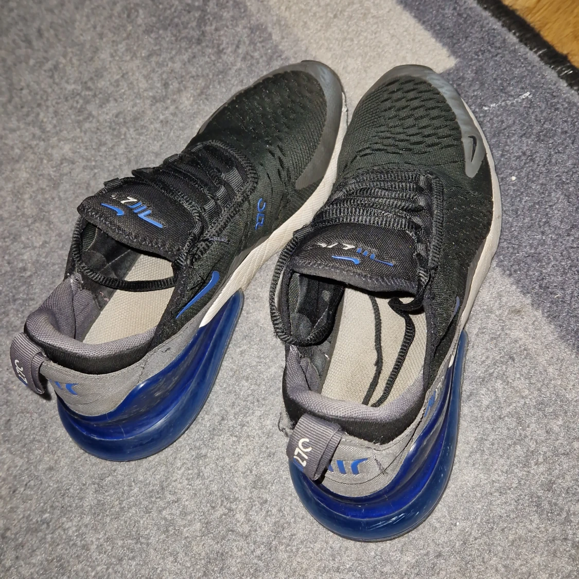 Blå,svarta 270 - 91