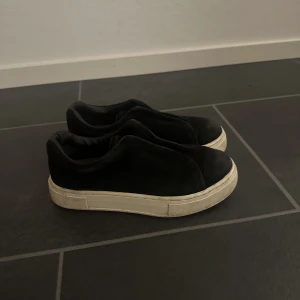 Eytys  - Säljer mina gamla eytys. Inte använda på jätte länge men är väldigt använda. Nypris 2500. Mitt pris 600 + frakt , kan diskuteras.❤️