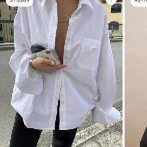 Jag säljer min vita Breezy shirt från Djerf Avenue då den är för liten för mig så vill sälja den och köpa ny i större. Den är i nyskick och bara använd ett fåtal gånger. Skicka om ni vill se fler bilder!💕