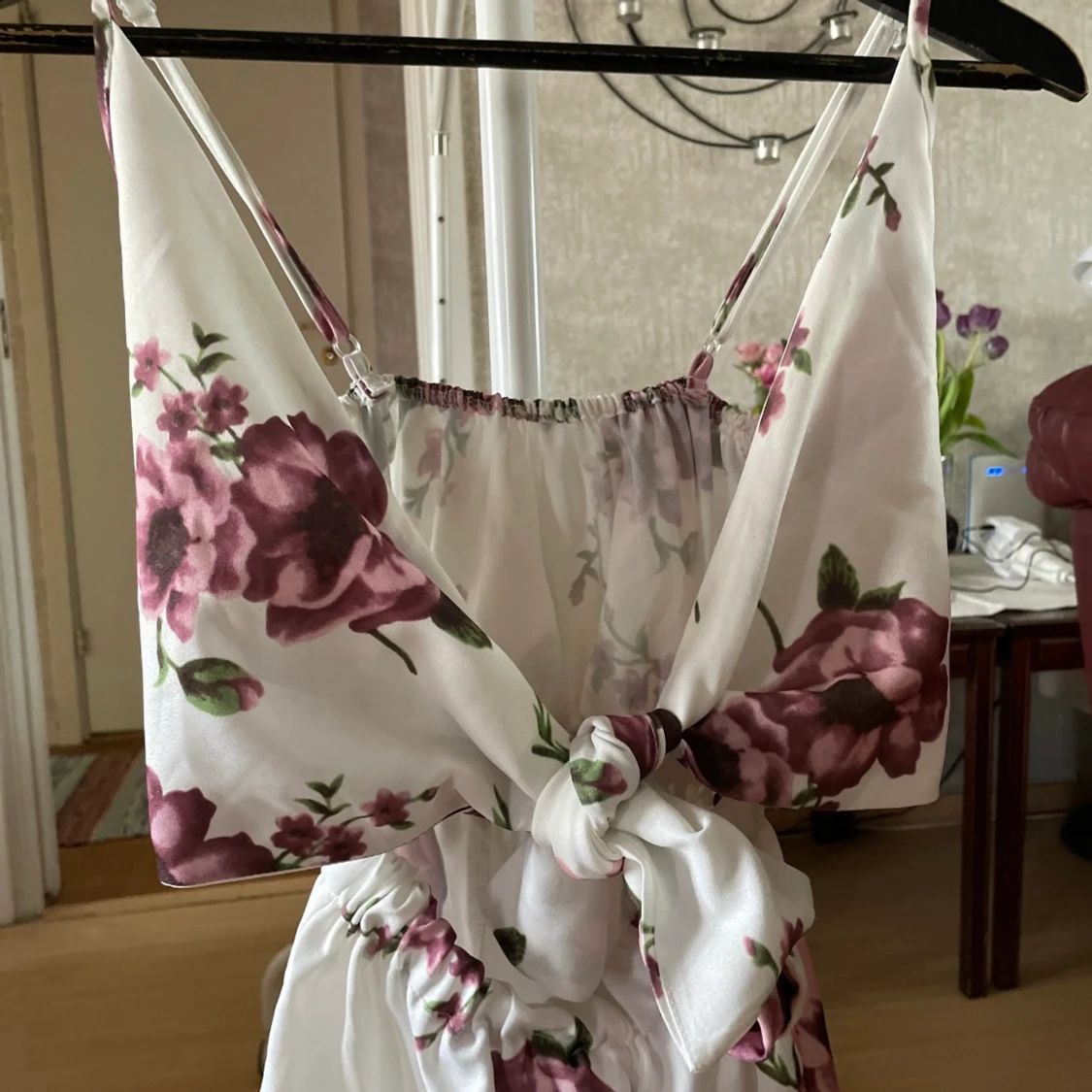 Vit blommig playsuit - 90