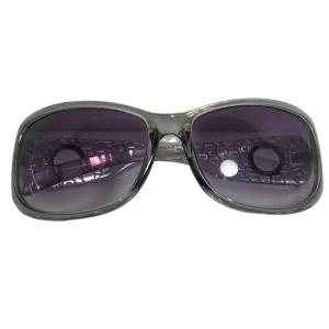 Solglasögon  - Lite mindre på storleken 