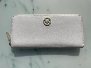 Michel kors plånbok  - Plånbok från Michael kors 