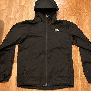 The North Face jacka  - Använt den i en säsong bra skick