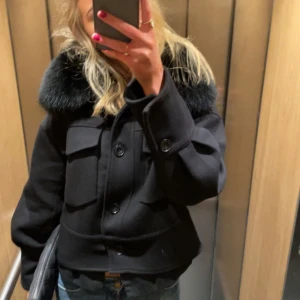 Meotine jacka - Meotine jacka i väldigt bra skick