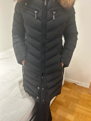 Hollies jacka - Superfin hollies jacka. Inga tecken på slitage eller skador. Kan frakta eller mötas upp i Göteborg