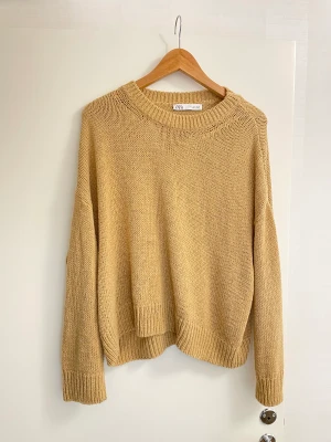 Zara stickat tröja storlek L  - Zara stickat tröja storlek L 