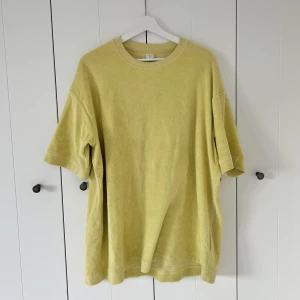 Arket t-shirt - Fin t-shirt i ”handdukksmaterial”, oversized!