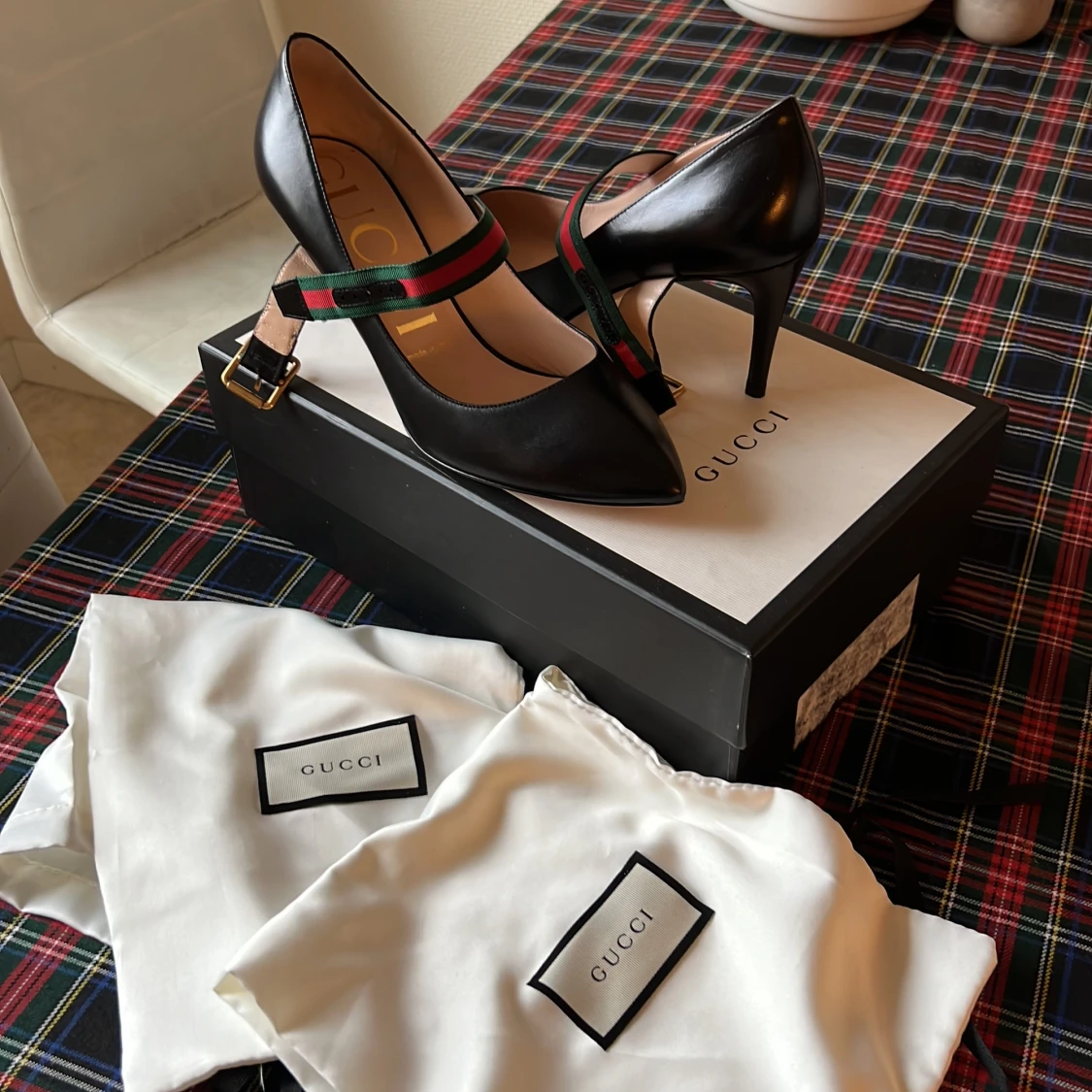 Nya GUCCI skor
