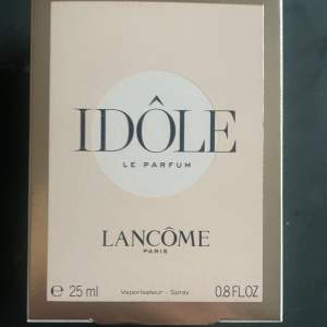 Lancome idole le parfum 25 ml. Parfymen är inte använd då jag köpte fel. Ordinarepris 570 Sek. 
