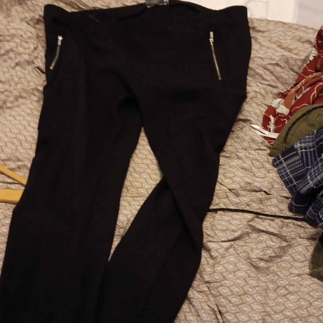 Byxor storlek 52 svart 