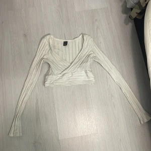 Urringad tröja  - Urringad tröja 