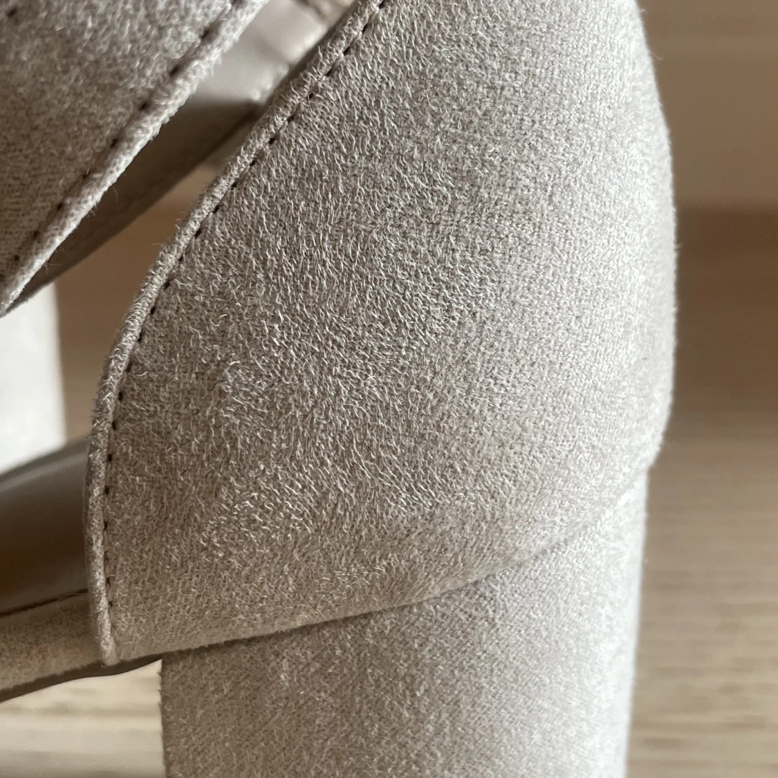 Beiga klackskor  - 90