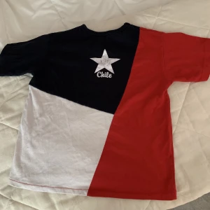 Chile tröja - En super bekväm chile tröja! (Använts några gånger), säljer pga den sitter för liten på mig🥰