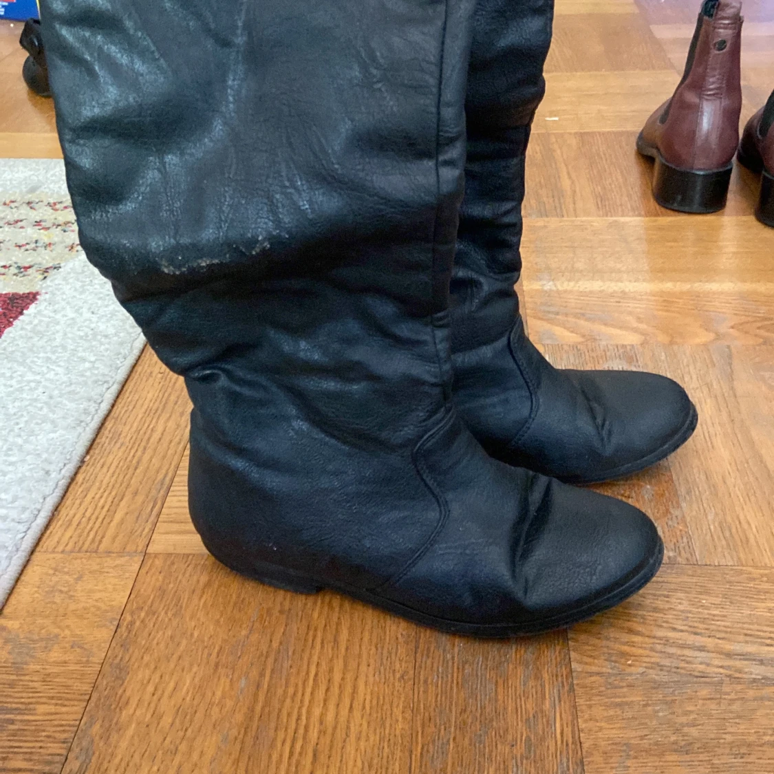 Höga stövlar av äkta läder - 90