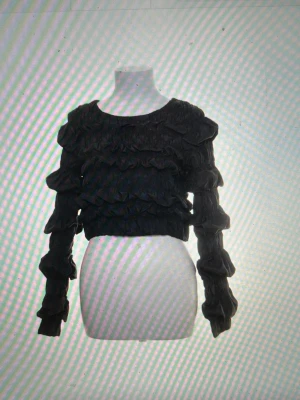 Svart blus från Nelly i storlek small  - Jättefin svart blus från Nelly i storlek small. Aldrig använd! Finns även möjlighet att mötas upp i Stockholm 