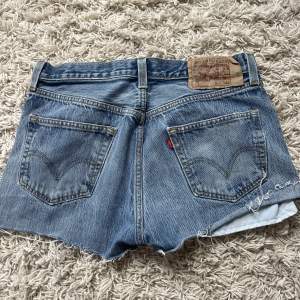 Vintage 501 levis shorts