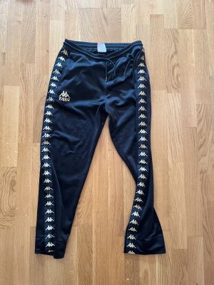 Kappa byxor - Kappa träningsbyxor 