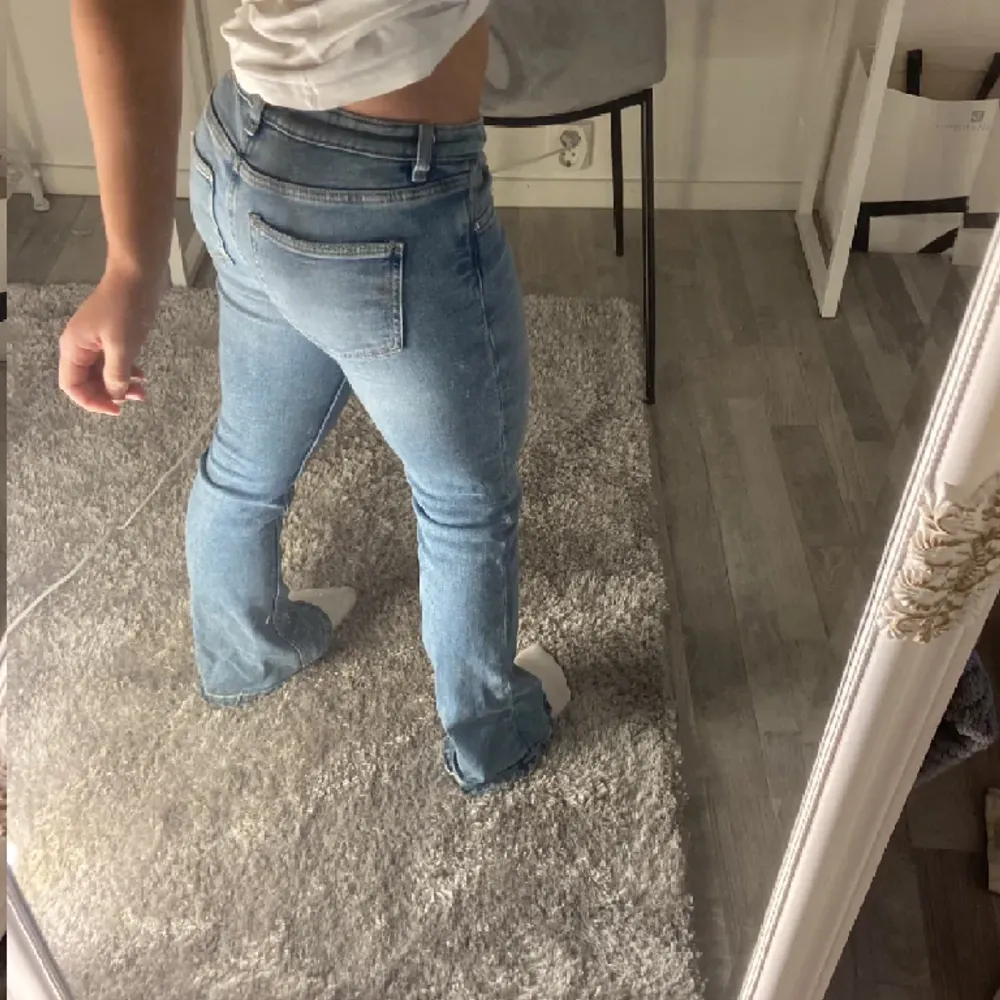 Blåa jeans från Gina i bra skick!💗. Jeans & Byxor.