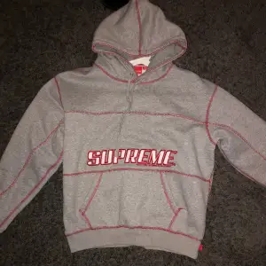 Supreme overstitch can sell hoodie and pants separately. Size S hoodie & pants but joggers fits M  3500kr for both can lower price if it’s a smooth deal