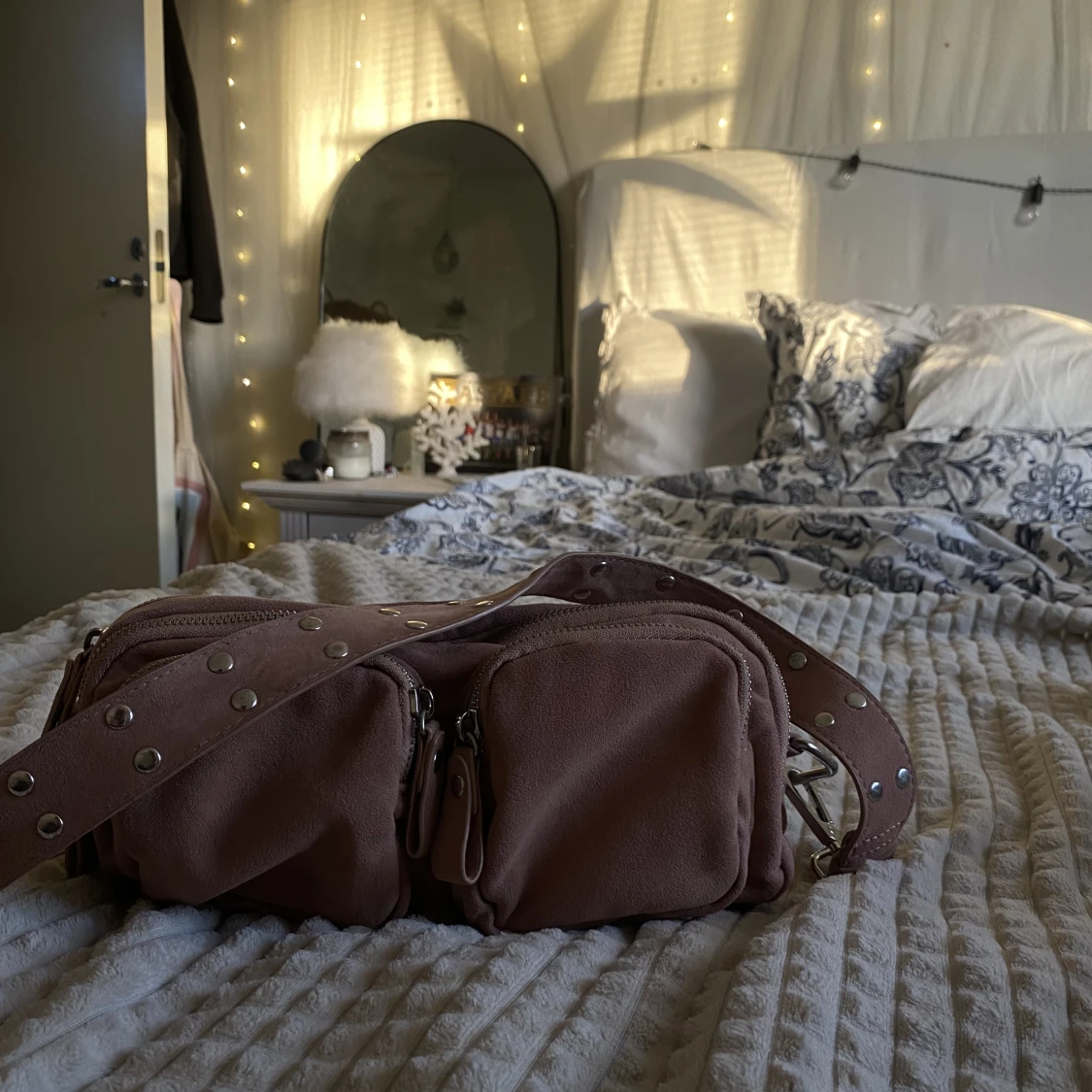 Connie axelremsväska