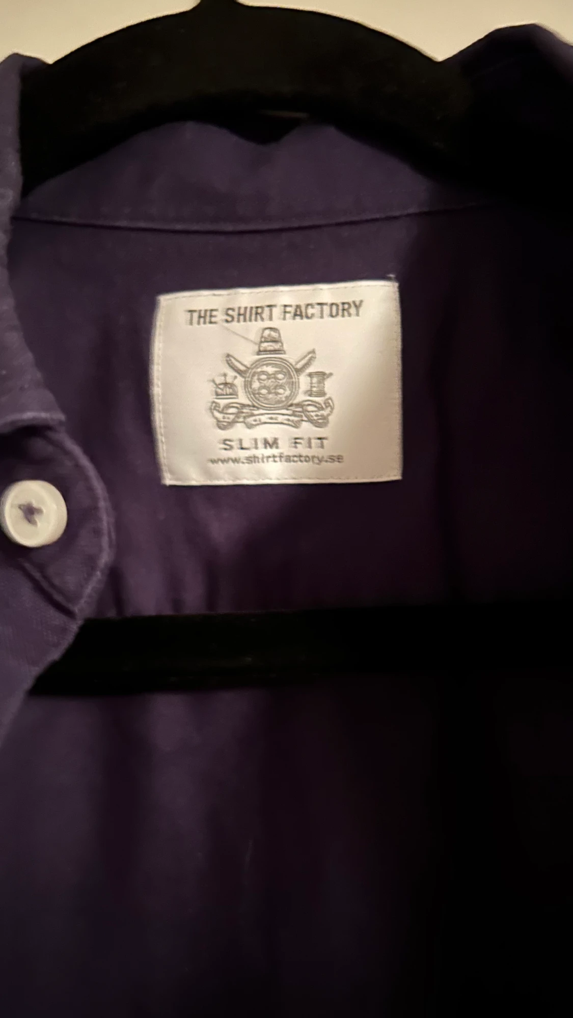 Mörkblå skjorta - 90