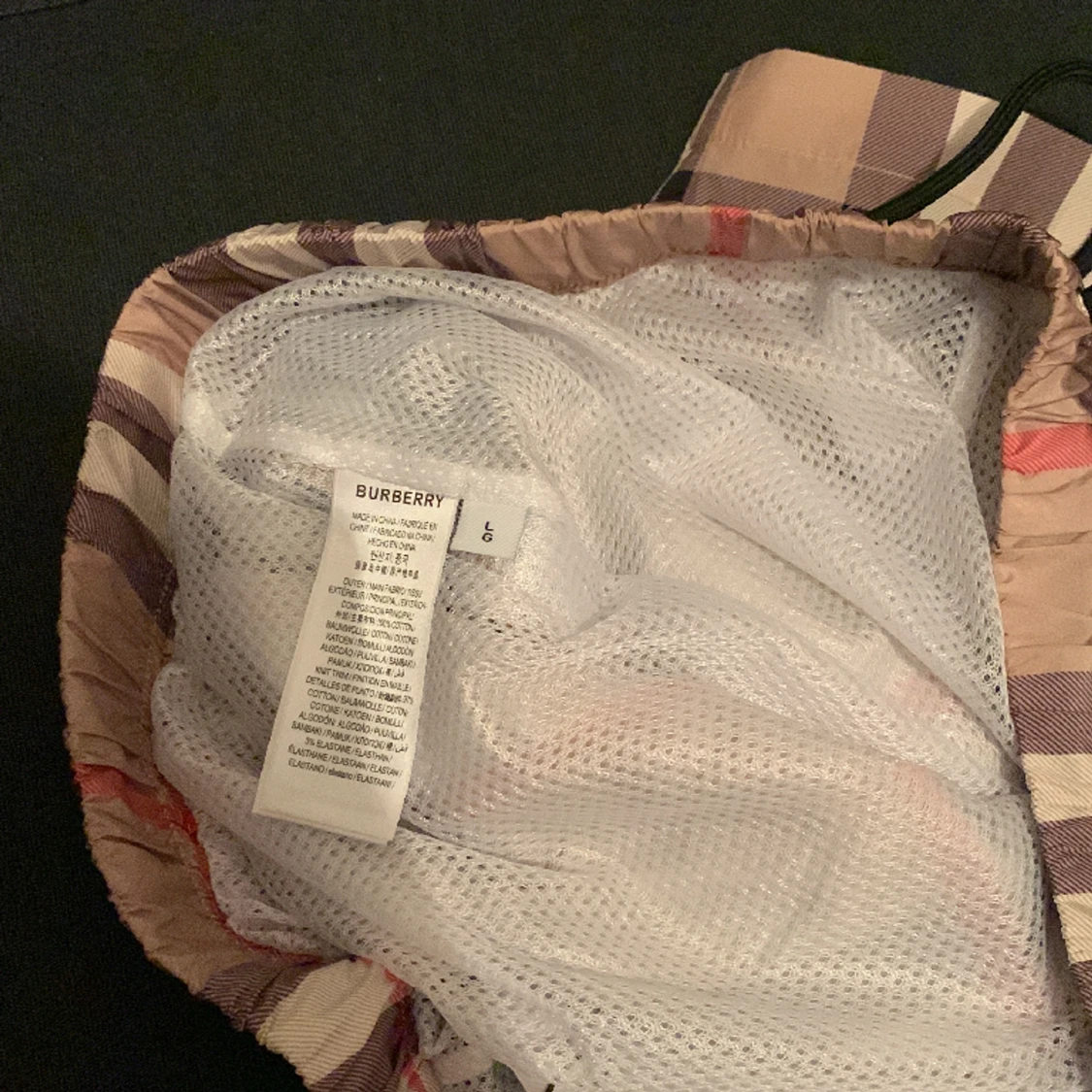 burberry badshorts  - 91