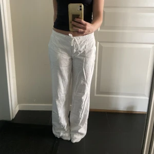 Linnebyxor - Superfina linnebyxor från Bonprix! Storlek 34 och lite för långa på mig som är 160. Knappt använda 💕
